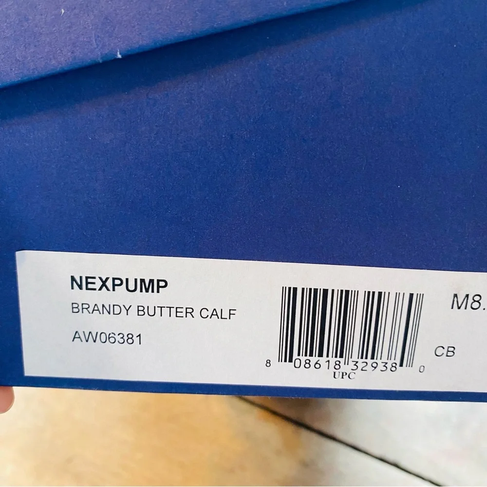 Stuart Weitzman NexPump Camel Platform Pump 8 - Picture 6 of 10